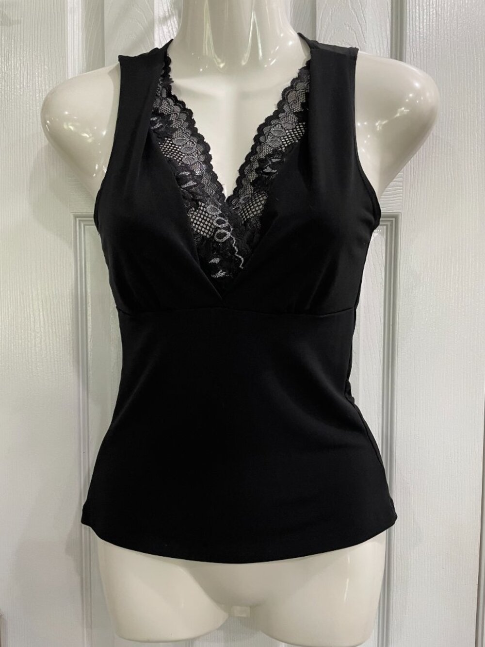 Black Lace Trim V Neck Tank Top Womens Small Y2K Sexy Fitted Going Out Top